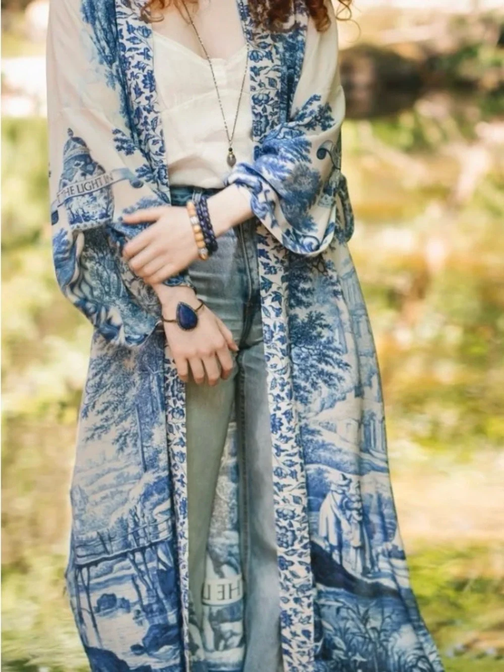 Market of Stars Let the Light In Blue & White Printed Kimono Robe - Women - Picture 4 of 7